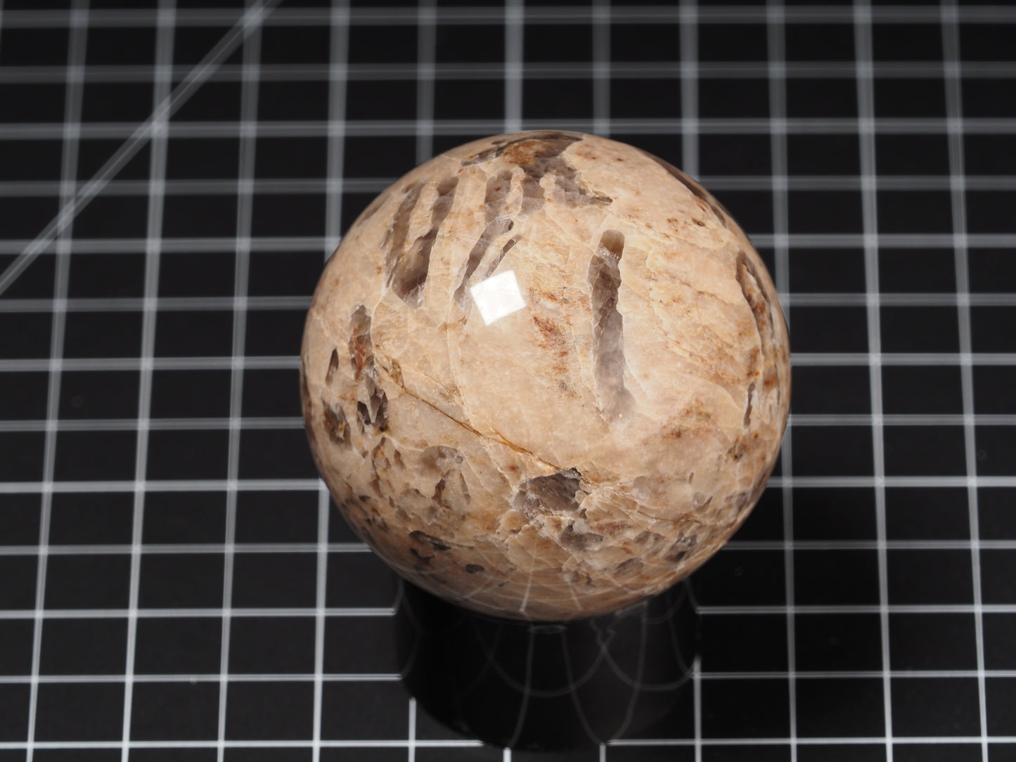 Graphic Granite Sphere 2-9/16”