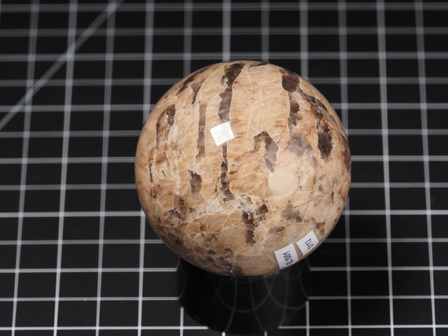 Graphic Granite Sphere 2-9/16”