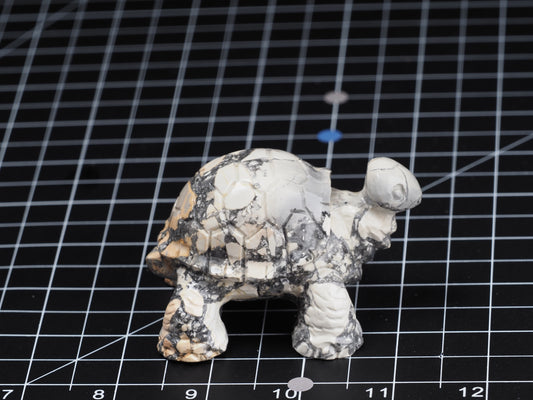 Tortoise / Turtle Maligano Jasper Carving