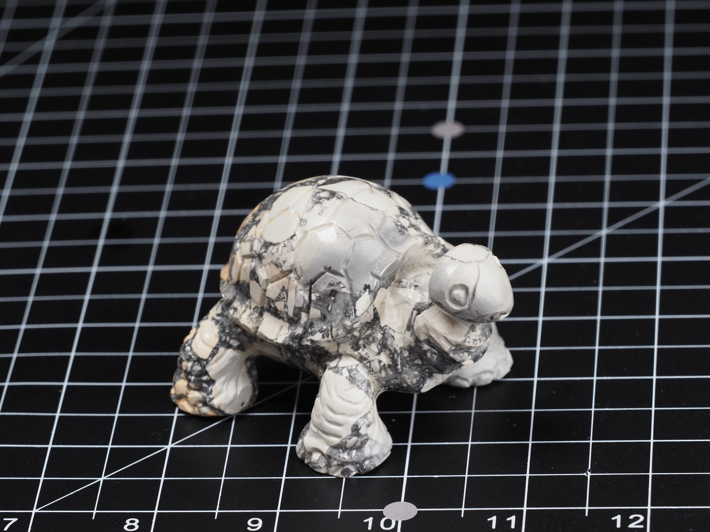 Tortoise / Turtle Maligano Jasper Carving