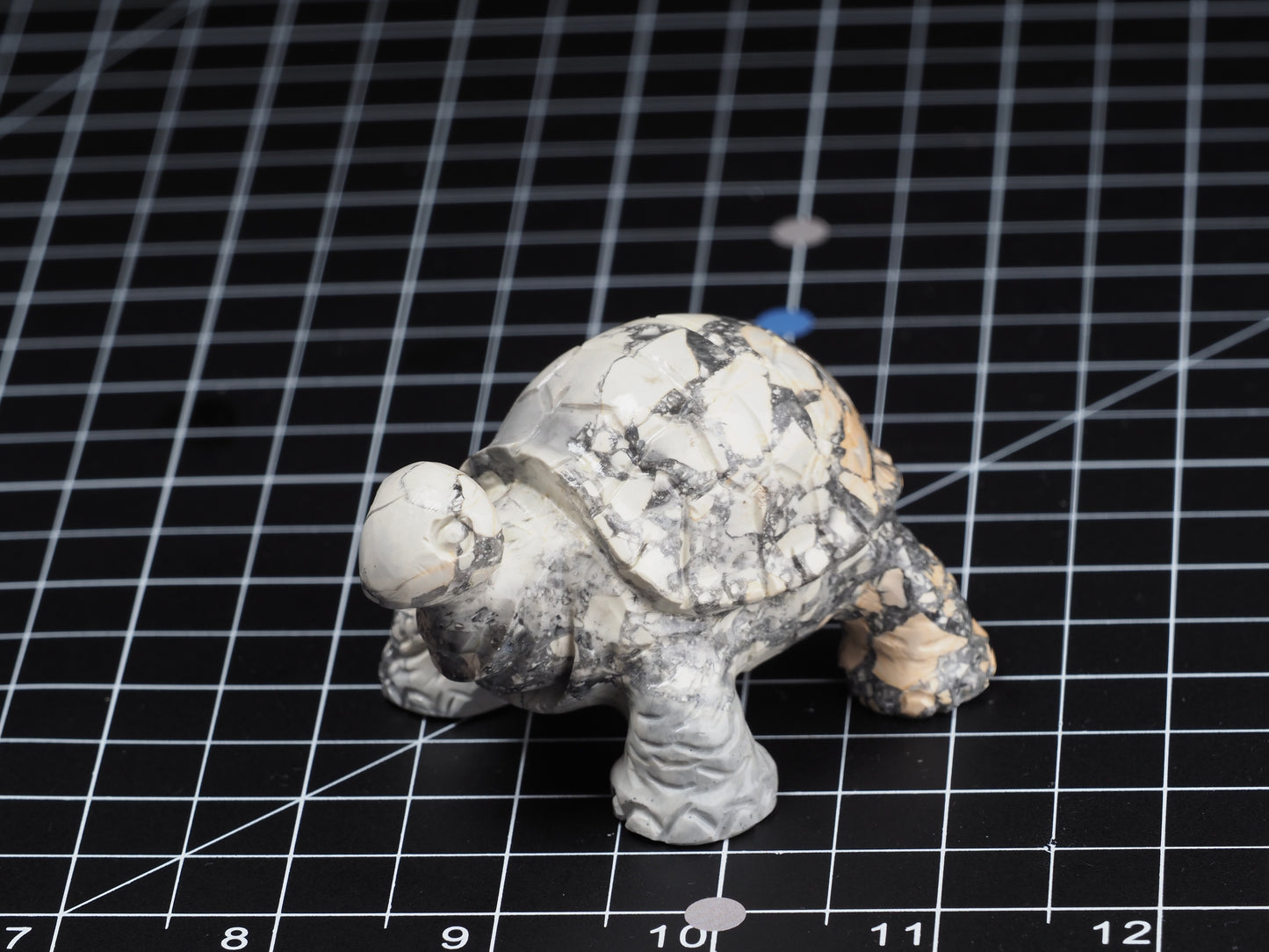 Tortoise / Turtle Maligano Jasper Carving