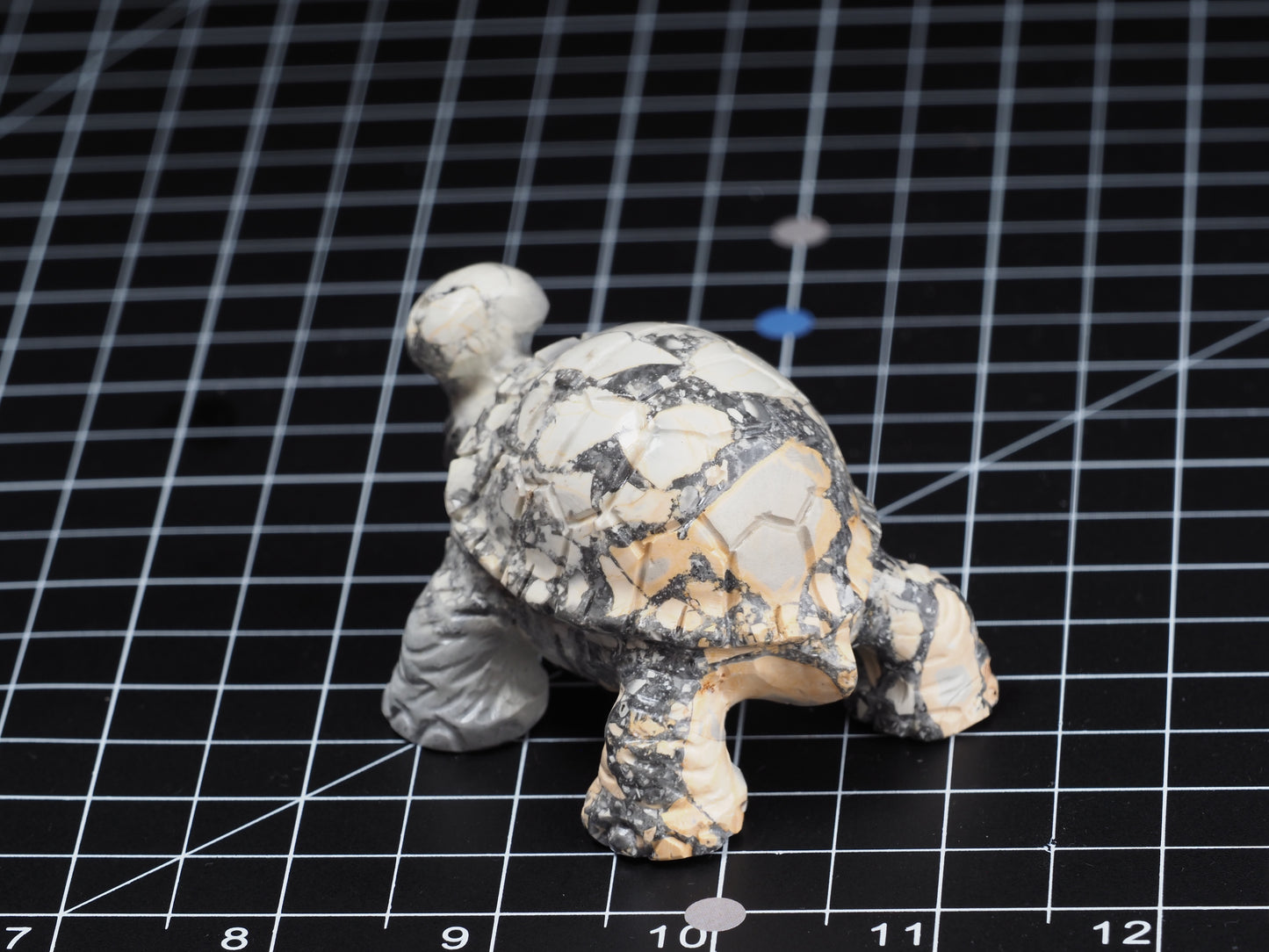 Tortoise / Turtle Maligano Jasper Carving