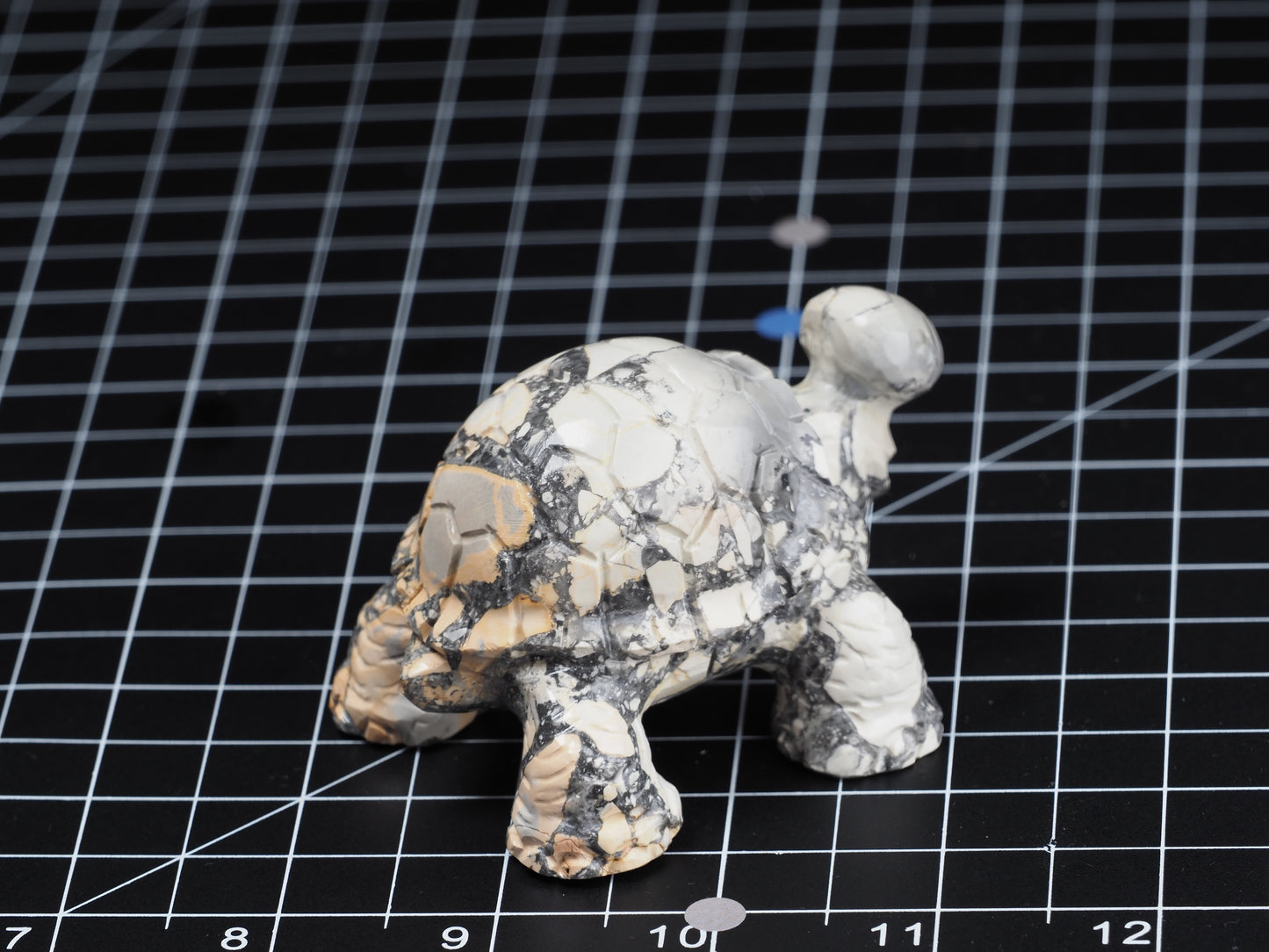 Tortoise / Turtle Maligano Jasper Carving