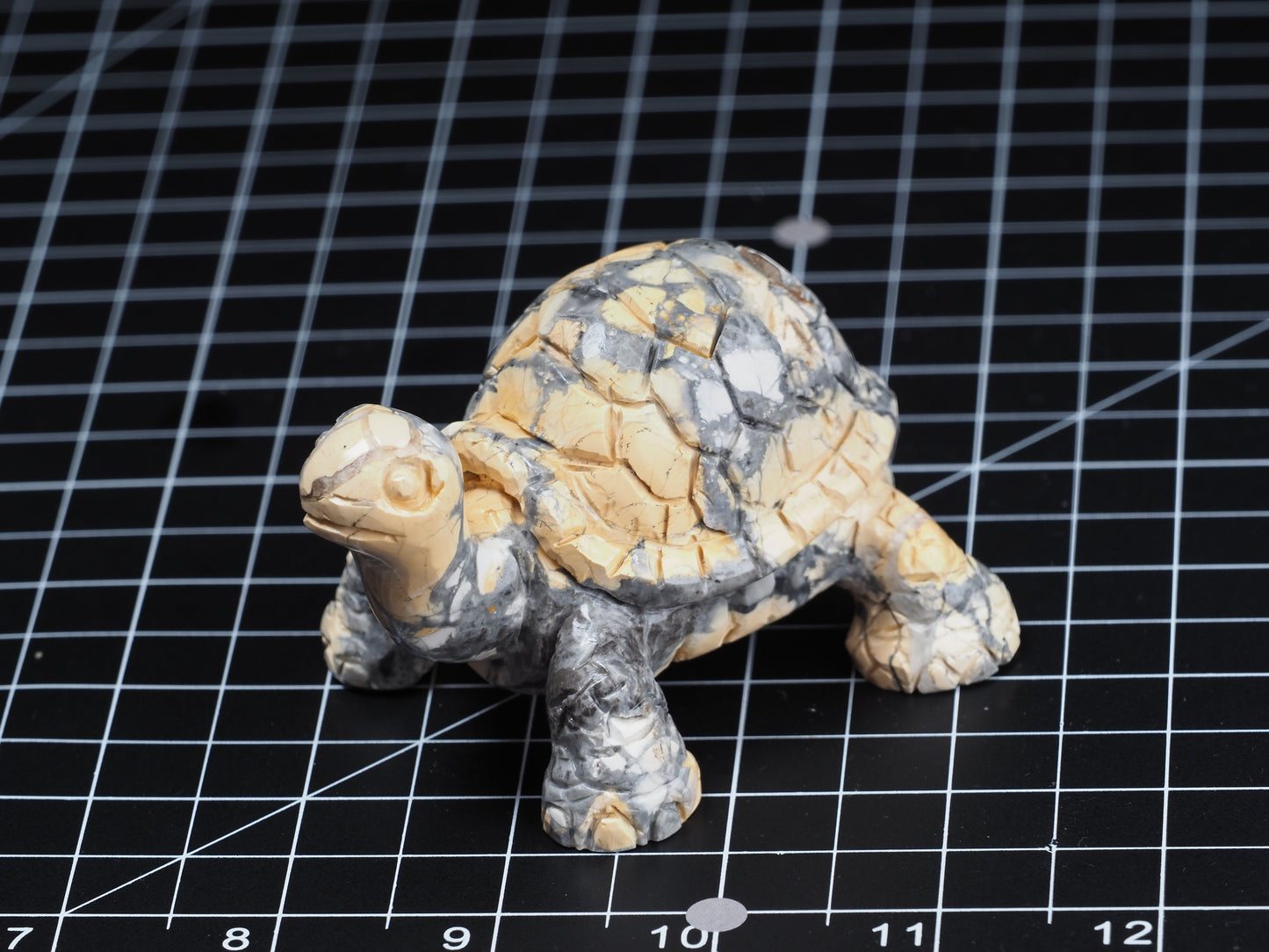 Tortoise / Turtle Maligano Jasper Carving