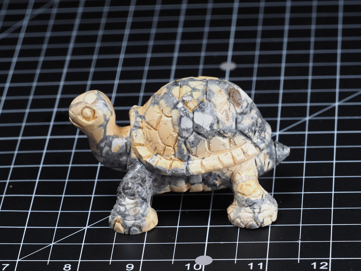 Tortoise / Turtle Maligano Jasper Carving