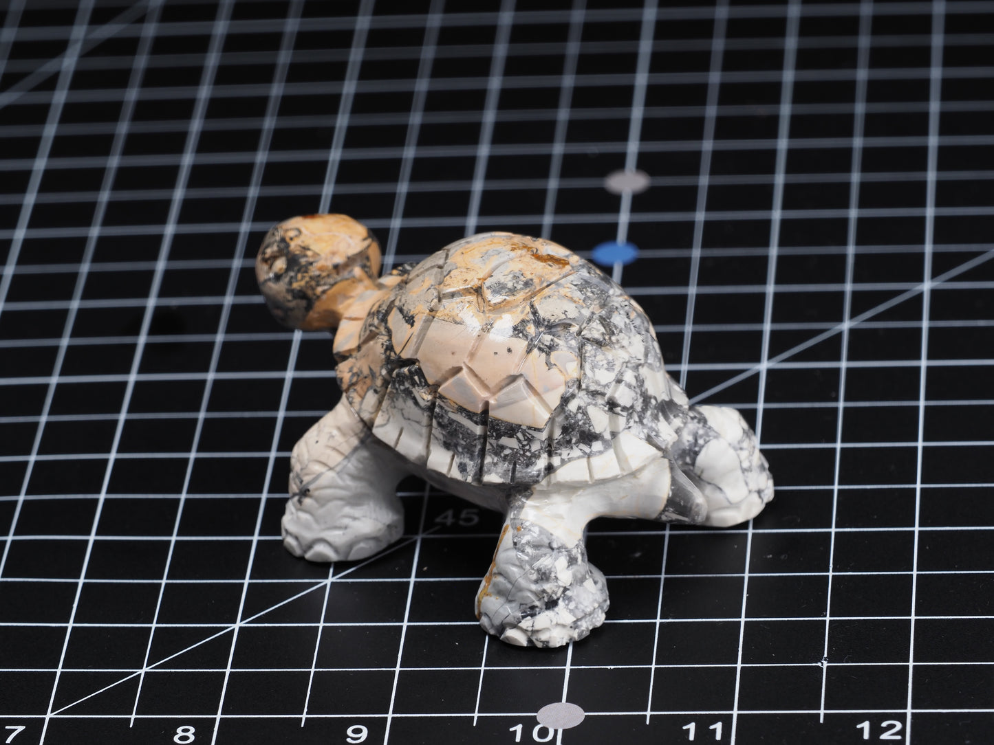 Tortoise / Turtle Maligano Jasper Carving